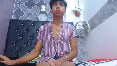 edi_stwix18 online show from April 13, 2026, 1:22 am