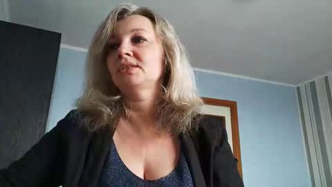 edithmanning online show from March 8, 2026, 6:39 am
