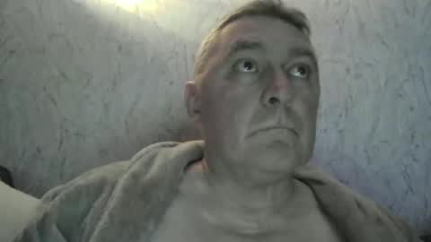 Snapshot of edje59a chatting on October 10, 2025, 10:09 pm Eddy online show from October 10, 2025, 10:09 pm