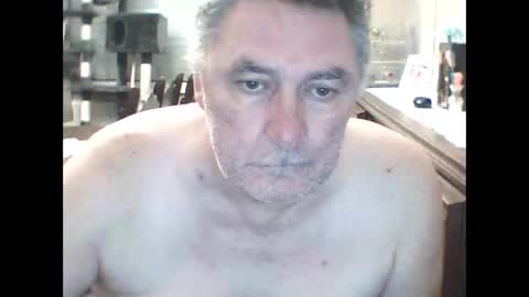 Snapshot of edje59a chatting on November 27, 2025, 7:32 am Eddy online show from November 27, 2025, 7:32 am