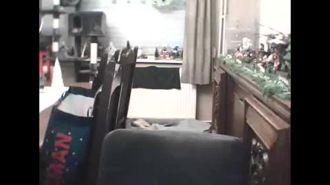 Snapshot of edje59a chatting on December 18, 2025, 7:14 am Eddy online show from December 18, 2025, 7:14 am