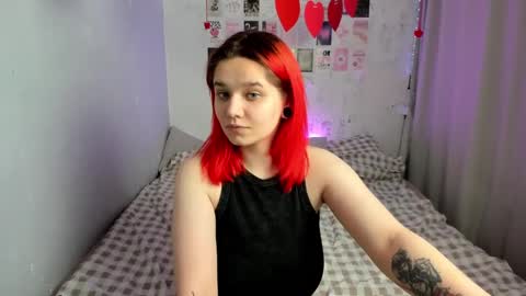 Snapshot of edna_dana chatting on March 5, 2025, 6:34 pm Edna online show from March 5, 2025, 6:34 pm