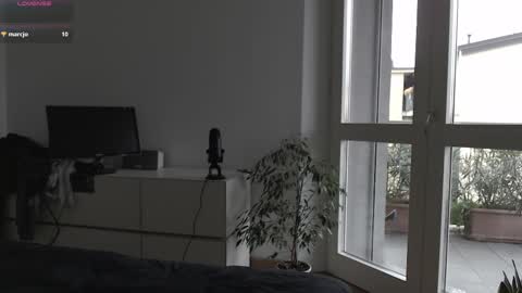 Snapshot of edosilver chatting on March 12, 2025, 12:26 pm Edo Silver online show from March 12, 2025, 12:26 pm