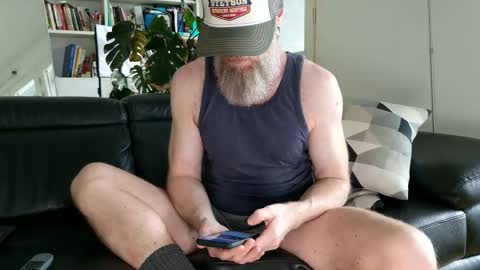 Snapshot of edosilver chatting on September 22, 2025, 3:14 pm Edo Silver online show from September 22, 2025, 3:14 pm