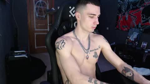 Snapshot of eduard_loveee chatting on January 10, 2026, 1:46 pm Eduar online show from January 10, 2026, 1:46 pm