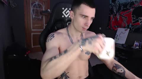 Snapshot of eduard_loveee chatting on February 6, 2026, 9:12 am Eduar online show from February 6, 2026, 9:12 am