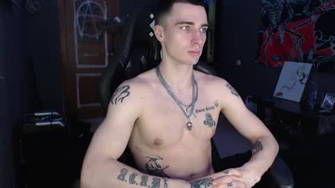 Snapshot of eduard_loveee chatting on February 24, 2026, 3:43 pm Eduar online show from February 24, 2026, 3:43 pm