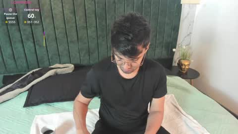 Eduardo online show from April 5, 2026, 3:47 am