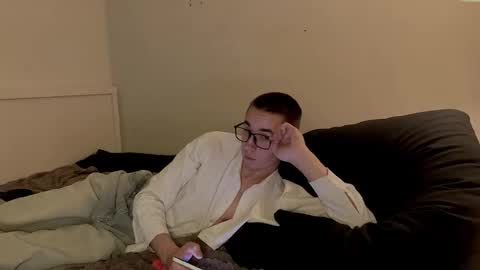 Snapshot of edwarddzhekson chatting on October 21, 2025, 4:51 pm edwarddzhekson online show from October 21, 2025, 4:51 pm