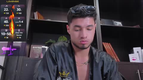 Snapshot of edwardross_ chatting on March 11, 2025, 2:10 am Edward Ross online show from March 11, 2025, 2:10 am