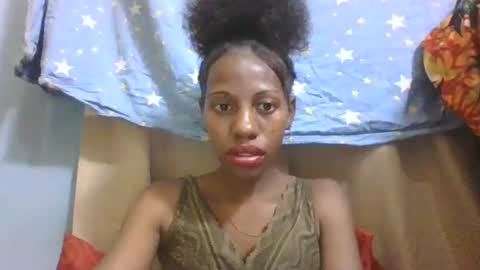 Snapshot of edwige770943 chatting on April 13, 2026, 7:14 am edwige770943 online show from April 13, 2026, 7:14 am