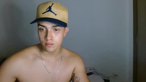 edwisalvatore online show from January 9, 2025, 3:04 am