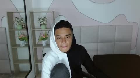 Snapshot of edylucianni chatting on July 11, 2026, 11:24 am EdyLucianni online show from July 11, 2026, 11:24 am