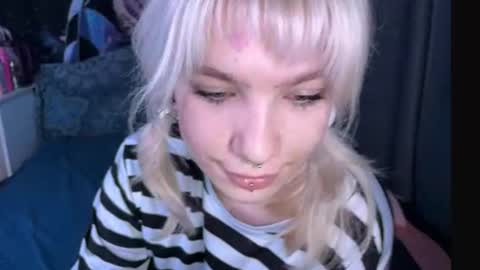 Snapshot of edythecolbert chatting on December 14, 2025, 7:51 pm Rachel online show from December 14, 2025, 7:51 pm