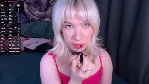 Snapshot of edythecolbert chatting on December 16, 2025, 7:19 pm Rachel online show from December 16, 2025, 7:19 pm