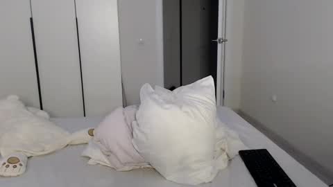 eelena4kiss online show from February 24, 2025, 6:36 pm