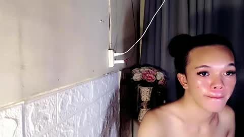 Snapshot of eeykamaliit chatting on December 2, 2024, 2:09 am Pia online show from December 2, 2024, 2:09 am