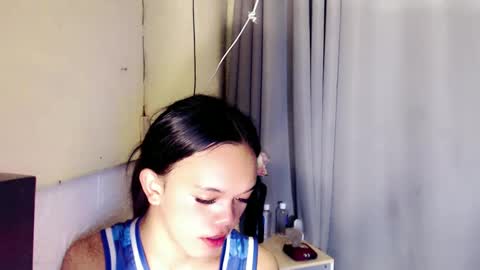 Snapshot of eeykamaliit chatting on December 3, 2024, 7:54 am Pia online show from December 3, 2024, 7:54 am