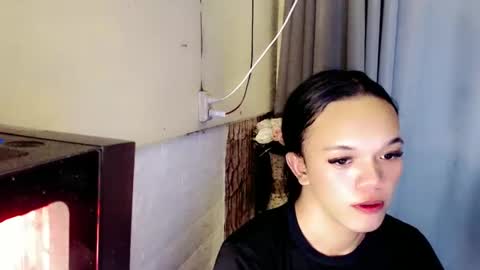 Snapshot of eeykamaliit chatting on December 4, 2024, 10:46 am Pia online show from December 4, 2024, 10:46 am