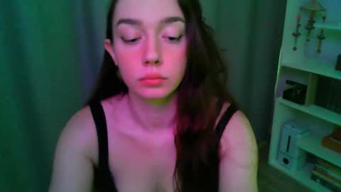 Snapshot of effie_balconii chatting on March 2, 2026, 12:12 pm effie_balconii online show from March 2, 2026, 12:12 pm