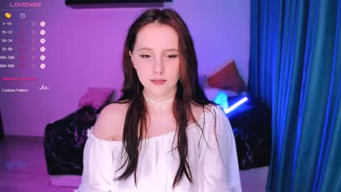 Snapshot of effie_lee chatting on December 22, 2024, 12:27 pm Effie online show from December 22, 2024, 12:27 pm