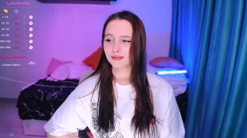 Snapshot of effie_lee chatting on December 25, 2024, 12:26 pm Effie online show from December 25, 2024, 12:26 pm