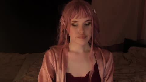 Effie Mur online show from December 22, 2024, 3:44 pm