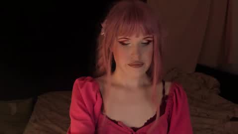 Effie Mur online show from January 7, 2025, 6:16 am