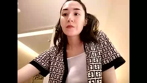 Effy online show from February 12, 2026, 4:46 pm