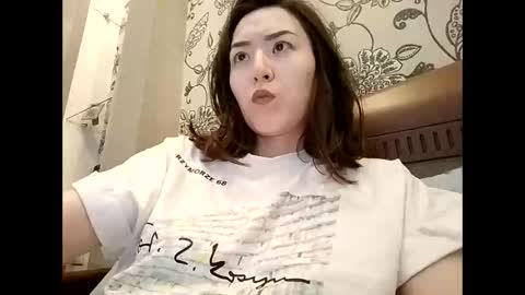 Effy online show from April 25, 2026, 3:20 pm