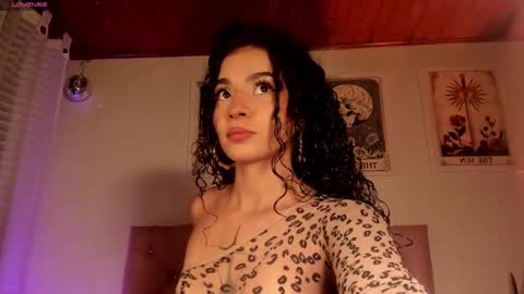 Snapshot of effy_cb chatting on February 14, 2026, 4:09 am effy online show from February 14, 2026, 4:09 am