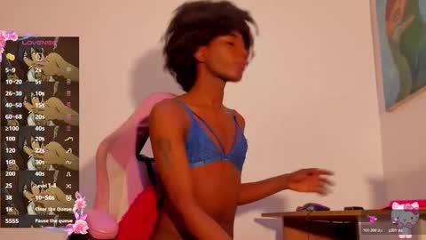 Snapshot of effy_marinn chatting on January 16, 2026, 9:57 am effy_marinn online show from January 16, 2026, 9:57 am