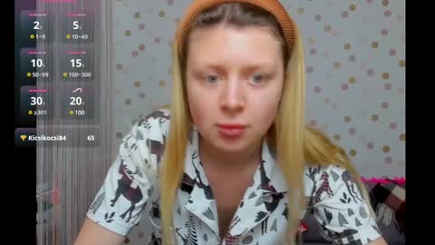 Snapshot of effyangel chatting on December 25, 2024, 10:39 am Effy online show from December 25, 2024, 10:39 am