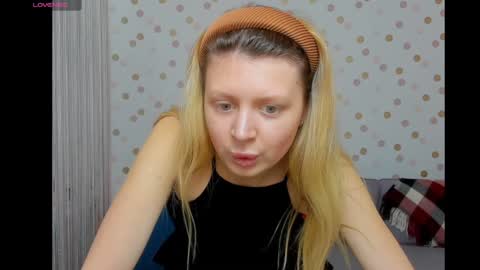 Snapshot of effyangel chatting on December 27, 2024, 12:56 pm Effy online show from December 27, 2024, 12:56 pm