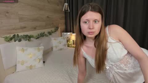 Snapshot of effyangel chatting on February 24, 2026, 6:33 am Effy online show from February 24, 2026, 6:33 am