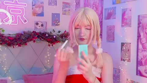 Snapshot of effyevans2 chatting on December 23, 2024, 4:22 am - new video where i CUM in BIO online show from December 23, 2024, 4:22 am