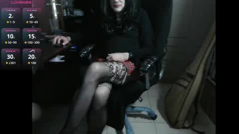 Snapshot of efi_crossou chatting on November 3, 2025, 11:26 pm efi_crossou online show from November 3, 2025, 11:26 pm