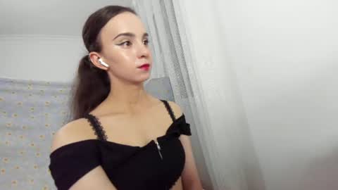 Erik and Alice online show from June 24, 2026, 11:04 pm
