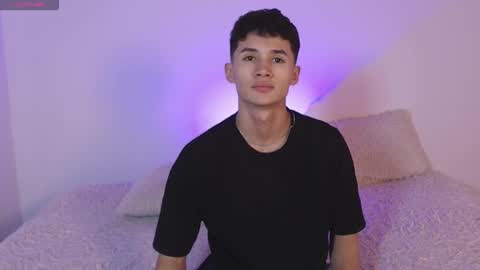 Snapshot of eiden_blake chatting on December 20, 2025, 3:46 am Eiden Blake online show from December 20, 2025, 3:46 am