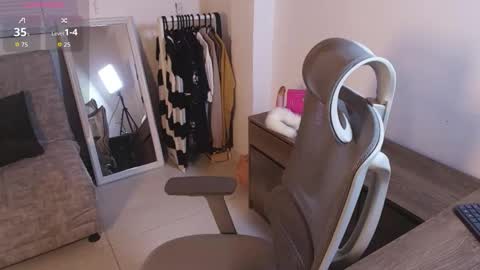 Snapshot of eiden_blake chatting on February 9, 2026, 12:03 am Eiden Blake online show from February 9, 2026, 12:03 am