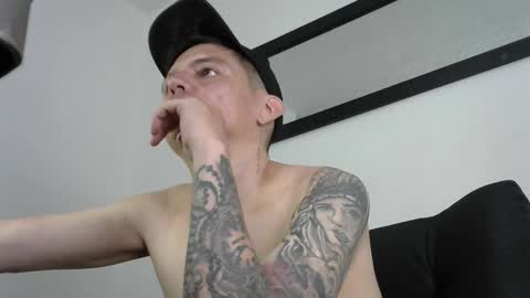 EIder online show from March 3, 2026, 1:23 am