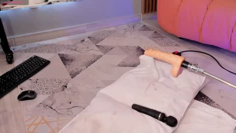 Snapshot of eilin_clio chatting on December 30, 2024, 3:35 pm Eilin online show from December 30, 2024, 3:35 pm