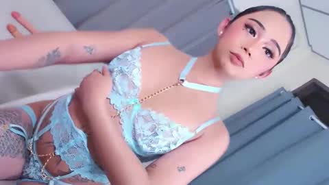 Eilleh online show from December 21, 2025, 10:33 am