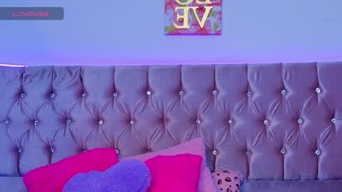 Snapshot of eimy__cute chatting on February 3, 2026, 7:19 pm eimy__cute online show from February 3, 2026, 7:19 pm