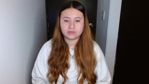 Snapshot of eimy_collin chatting on February 18, 2025, 5:53 am EIMY   MODEL INDEPENDENT online show from February 18, 2025, 5:53 am