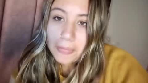 Snapshot of eimy_collin chatting on October 10, 2025, 1:59 am EIMY   MODEL INDEPENDENT online show from October 10, 2025, 1:59 am