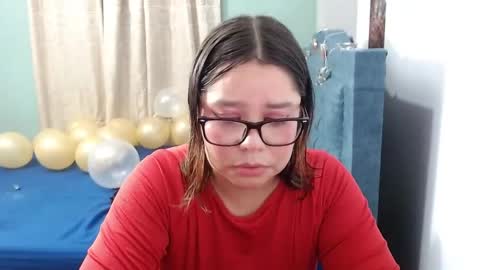 eimy_saenzz online show from May 29, 2026, 12:52 am
