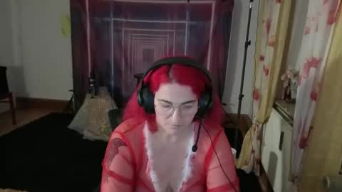 Snapshot of einfach_dani chatting on December 1, 2025, 7:30 pm einfach_dani online show from December 1, 2025, 7:30 pm