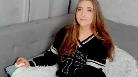 Snapshot of eirawise chatting on November 27, 2025, 10:23 pm EiraWise online show from November 27, 2025, 10:23 pm