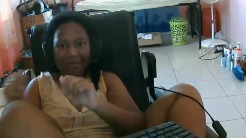Snapshot of eirondra_valeen chatting on October 12, 2025, 2:05 pm Eirondra Valeen online show from October 12, 2025, 2:05 pm